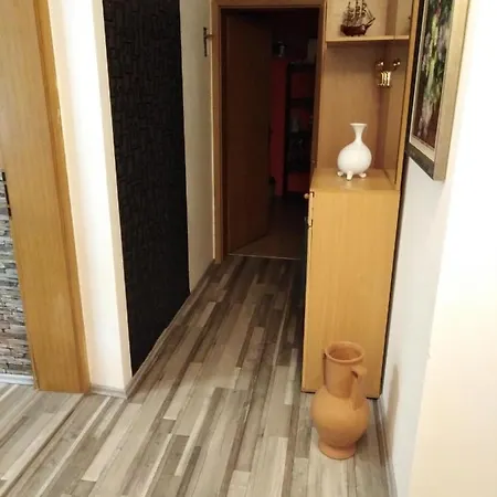 דירה Apartma *